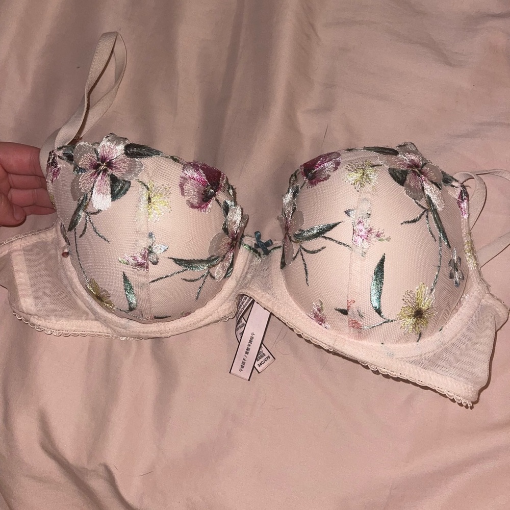 NWOT VS lined demi